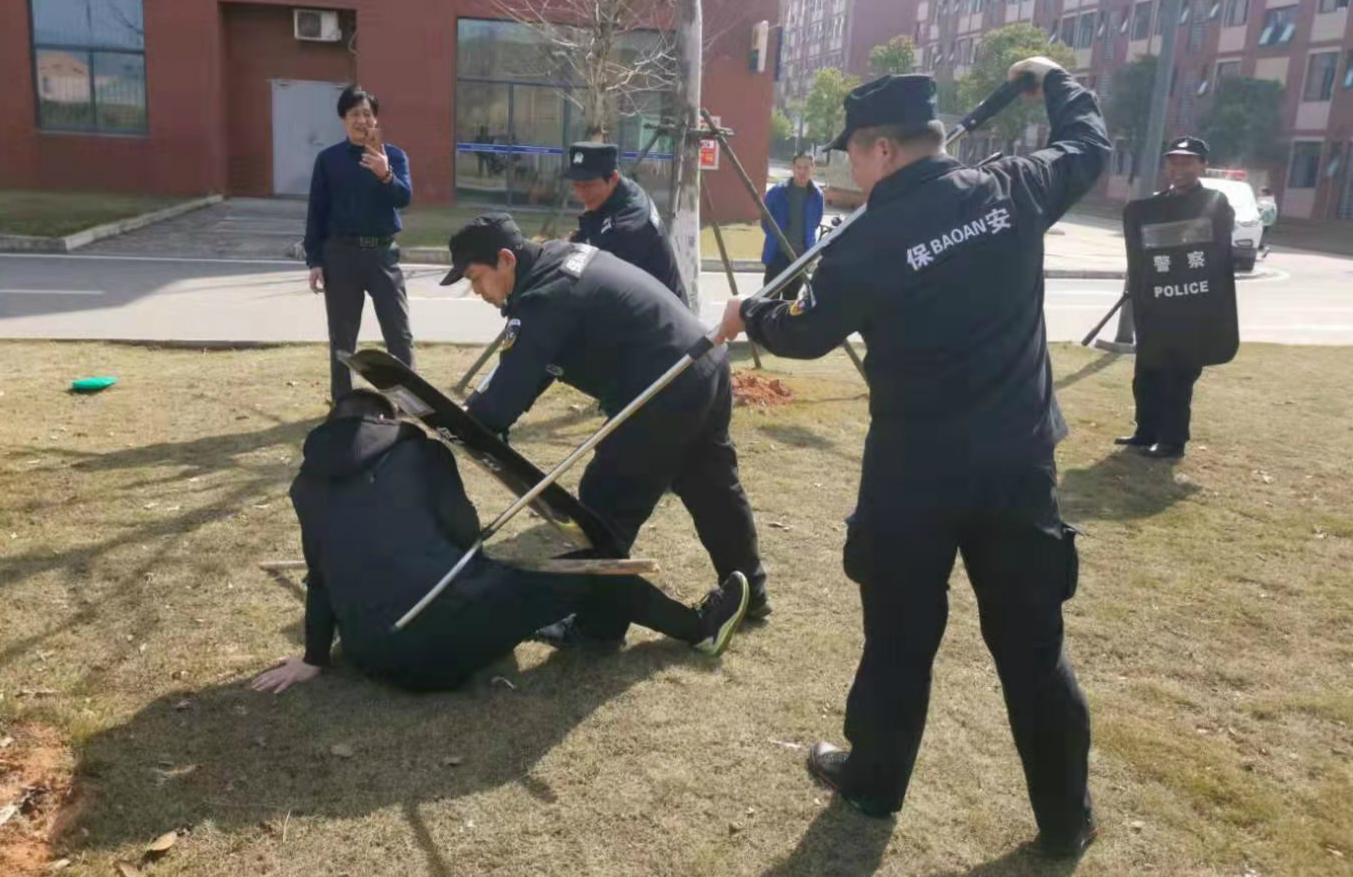 校园反恐演练